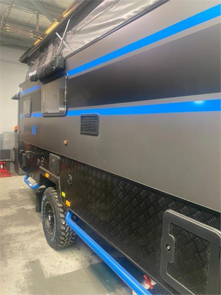 2025 Maverick Campers Viper 16C Standard