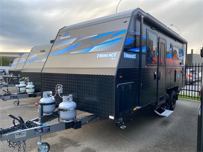 >2023 Maverick Eminence 18'6 CENTRE DOOR Off Road   